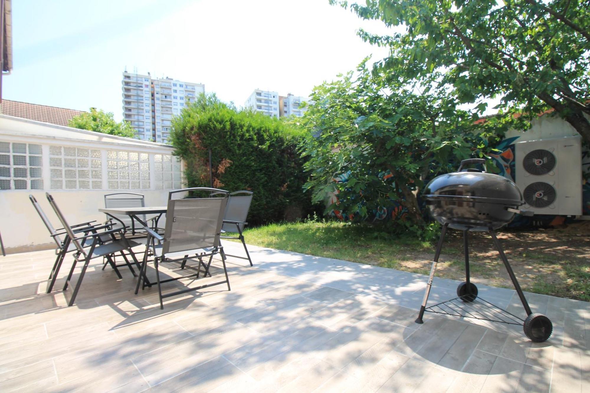 Parking Prive Gratuit - 15Mn Paris - Gare A Pied En 5Mn - Tout Equipee - Terrasse - Jardin - Stade De France - Casino D'Enghien - Hippodrome, Universite Épinay-sur-Seine Eksteriør billede